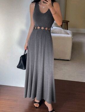 NWOT Sleeveless Gray Knit Maxi Dress with Cutout Waist. Summer Vacation Sundress